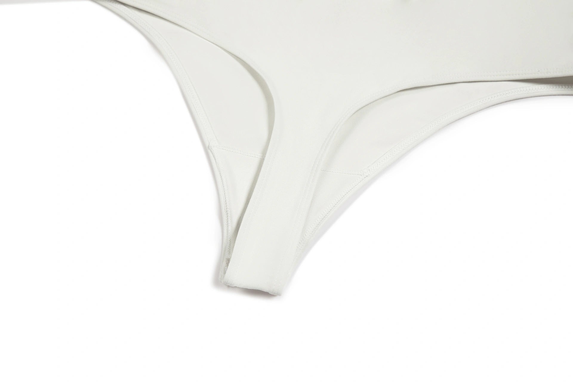 Tregonfly-AMORE – WHITE MOCK NECK BODYSUIT-BOTTOM BACK